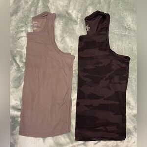 Set of 2 Women’s Dri-Fit Tank tops Size Small